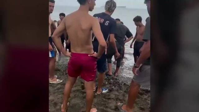 电竞周边收藏热潮,热门游戏周边备受追捧