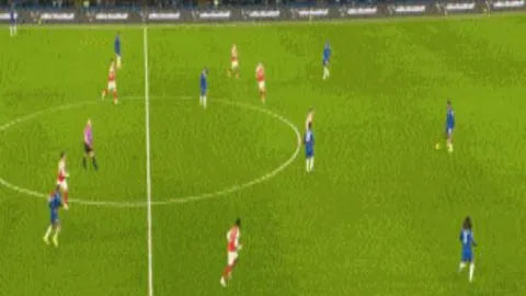 “冬奥辉煌延续：小萨马兰奇点赞中国冰雪热情，亚冬会热度高涨新华网报道”